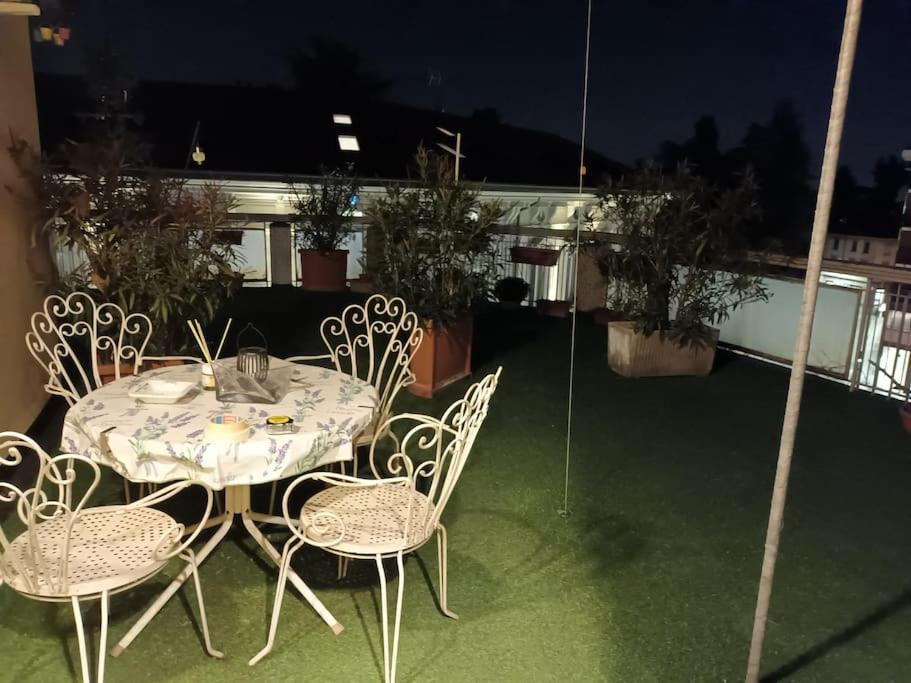 Terrazzo In Centro Apartment Seregno Exterior foto